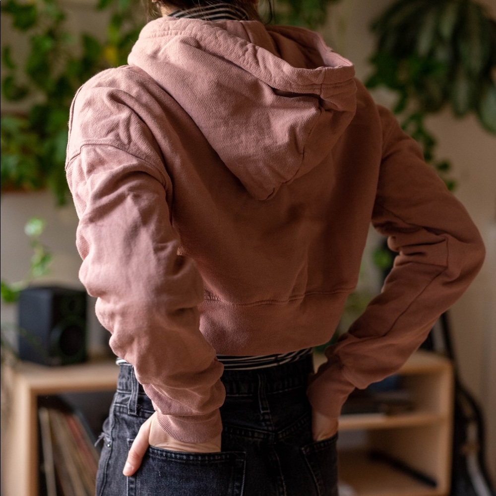 Good American cropped hoodie